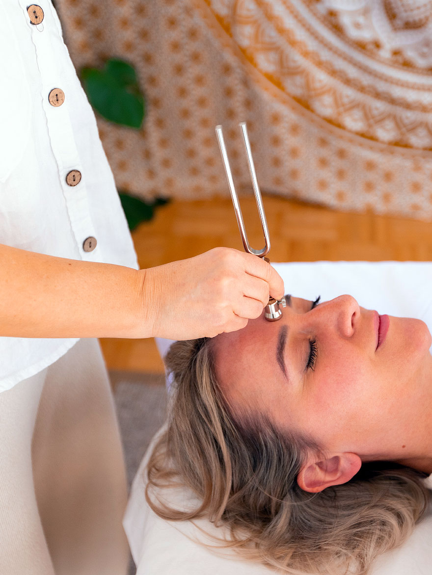 Klangtherapie mit Phonophorese Tonpunktur in Augsburg Klangtherapie mit Phonophorese Tonpunktur in Augsburg